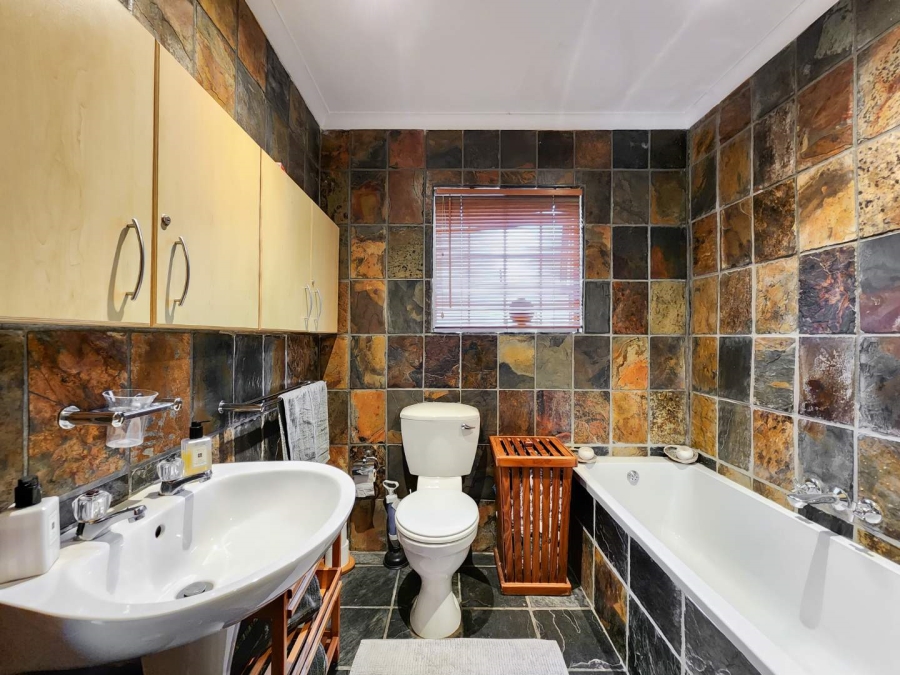 3 Bedroom Property for Sale in Milnerton Ridge Western Cape